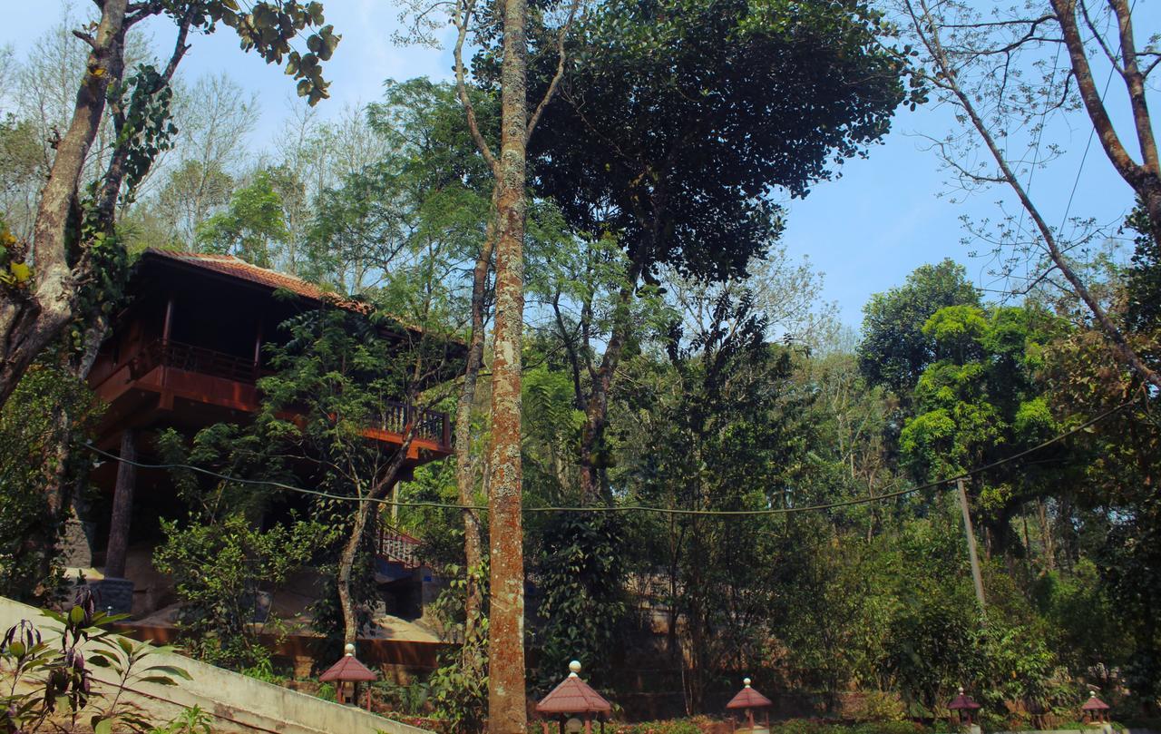 Kalppavanam Heritage Resort Thekkady Dış mekan fotoğraf